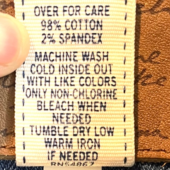 Abercrombie and Fitch Women’s distressed Jean Jacket - Picture 8 of 8